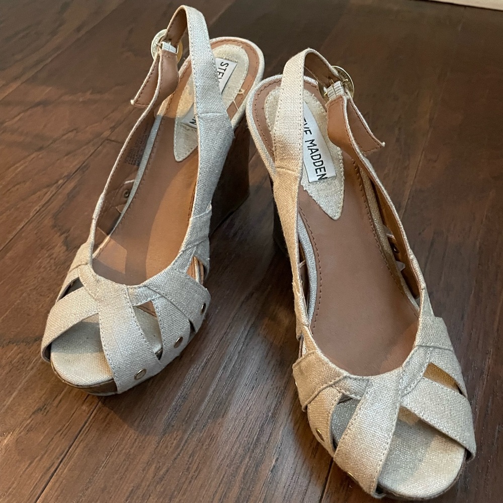 Steve Madden, 5.5, metallic champagne colored, cork wedges